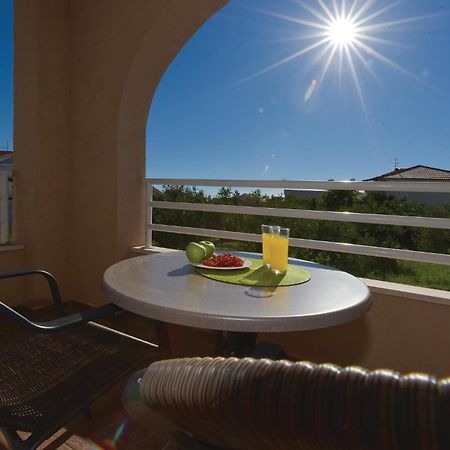 Gorgeous Apartment In Vodice With Kitchen Eksteriør bilde