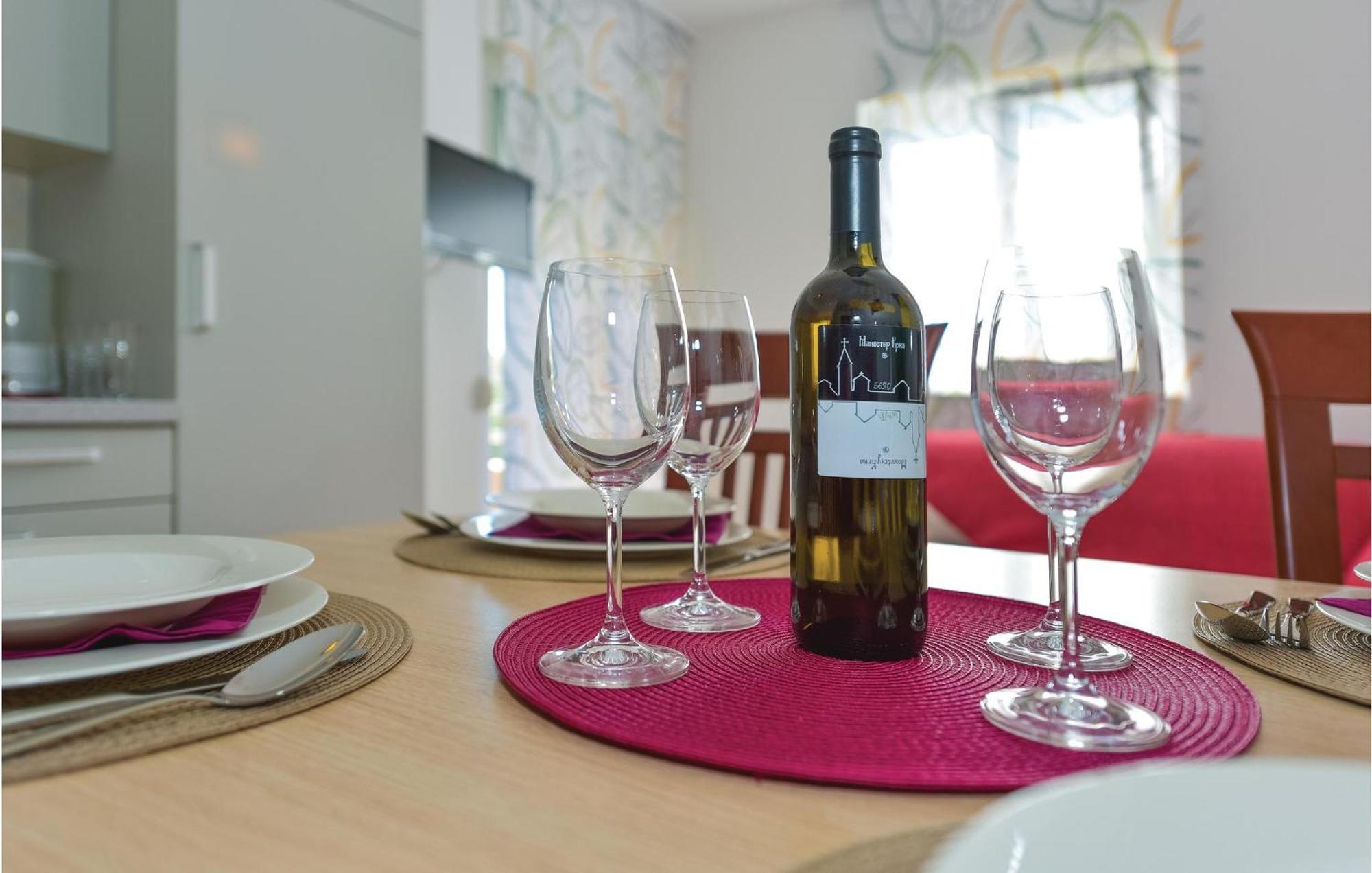 Gorgeous Apartment In Vodice With Kitchen Eksteriør bilde