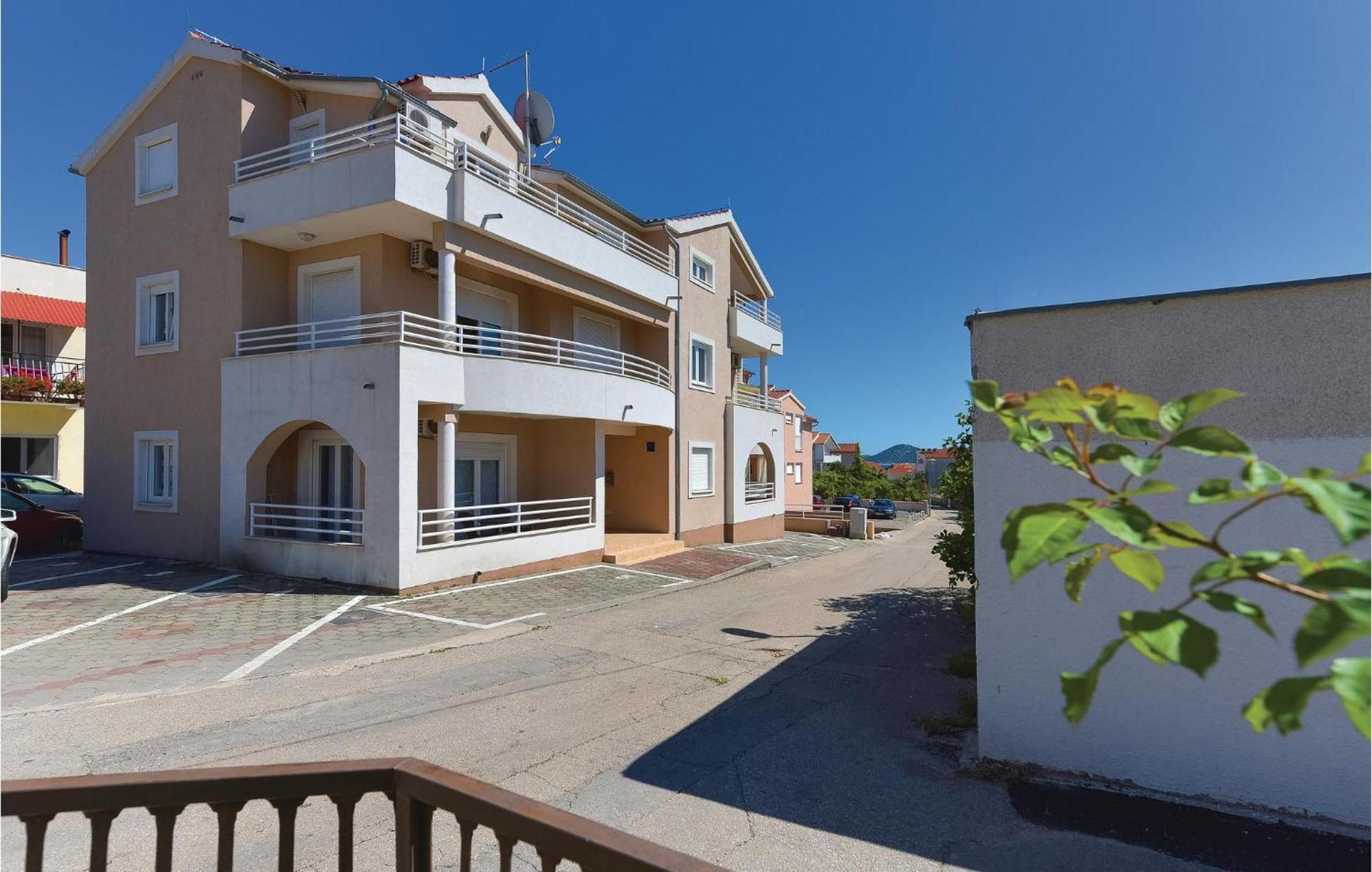 Gorgeous Apartment In Vodice With Kitchen Eksteriør bilde